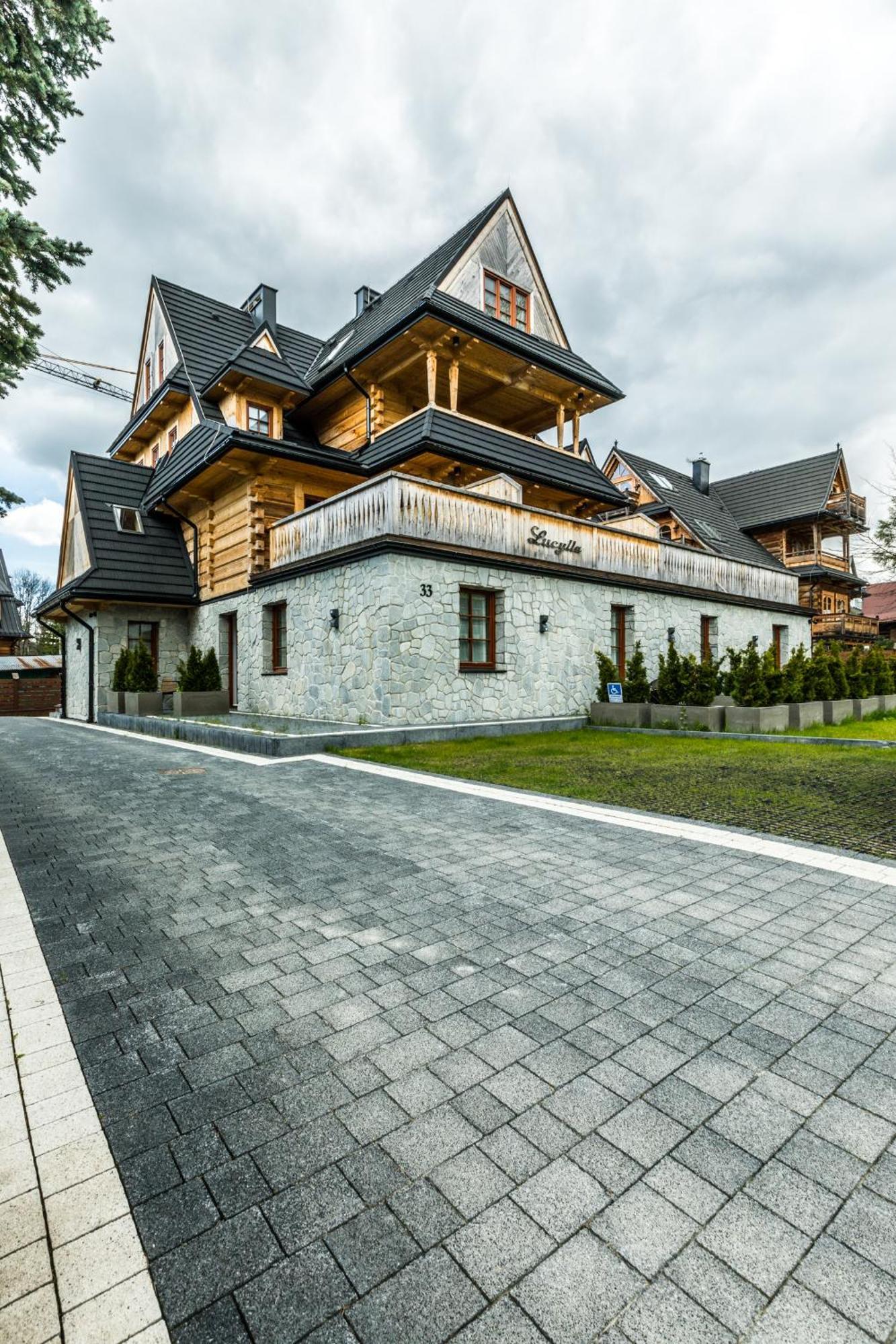 Aparthotel Lucylla Zakopane Exterior photo